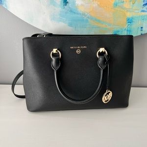 LIKE NEW — Michael Kors Savannah Medium Saffiano Leather Satchel $280